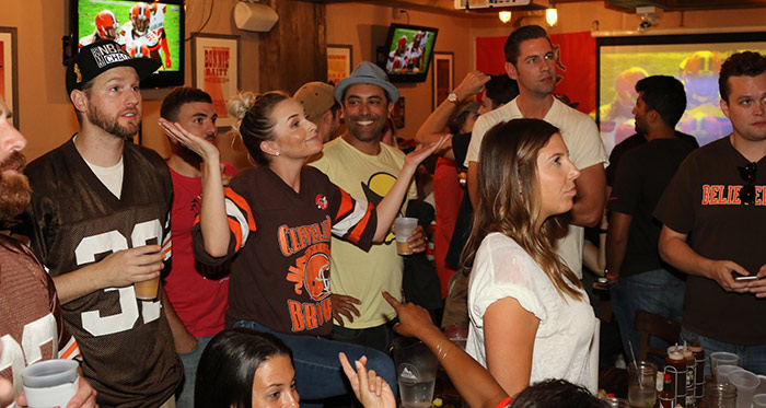 Browns Backers NYC watching Cleveland Browns Game New York City Brother Jimmys Union Square